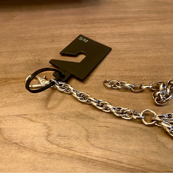 Express Ladies Double Silver Chain Belt NEW S/M - Picture 3 of 3